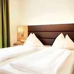 ホテル Der Seebacherhof 3*